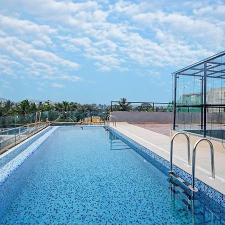 Super Townhouse Oak Hillside Aqua Hotel Khandagiri Exterior foto