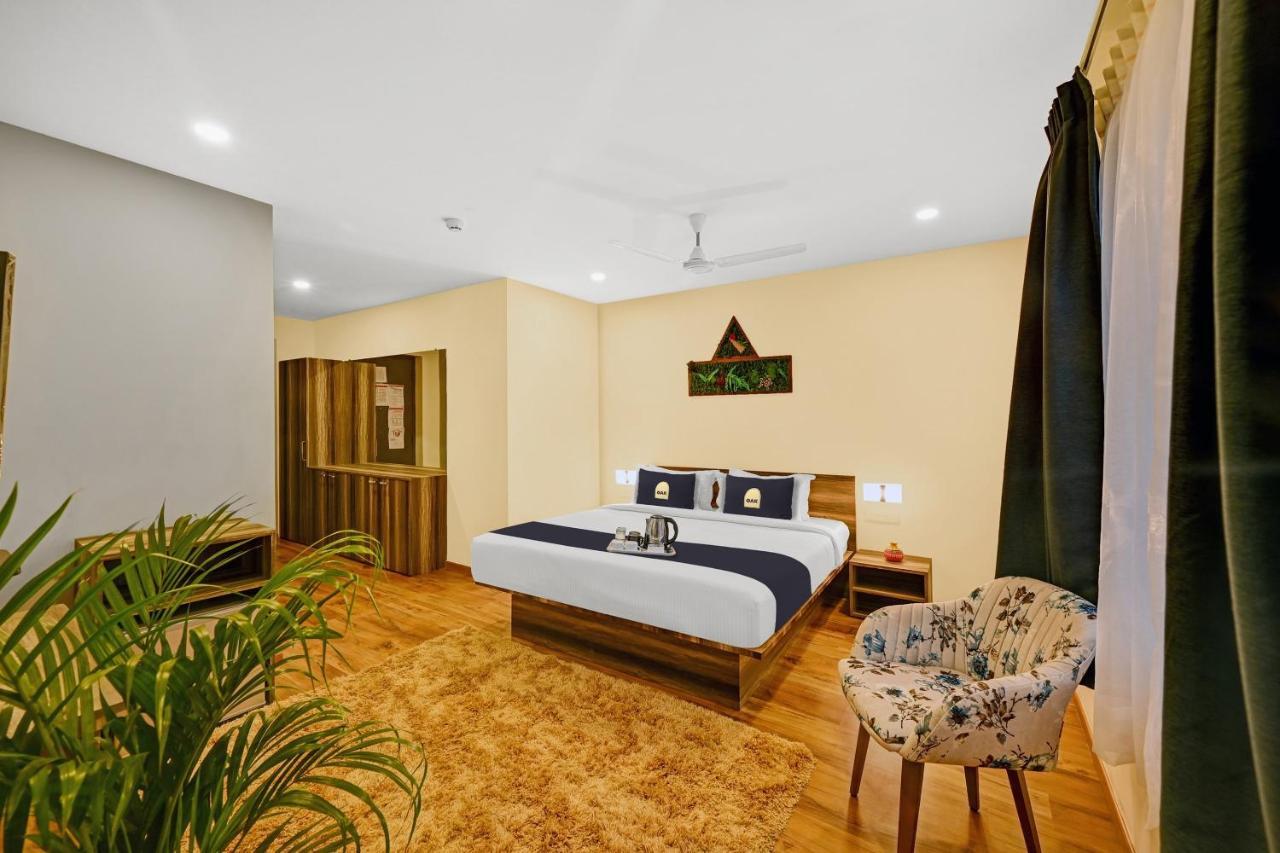 Super Townhouse Oak Hillside Aqua Hotel Khandagiri Exterior foto